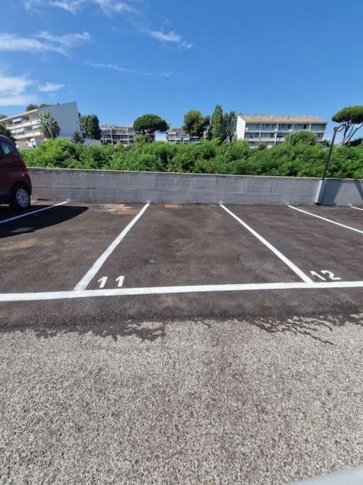 Terrazza A Nettuno E Chiesa Giubilare Santa Maria Goretti Ngoại thất bức ảnh